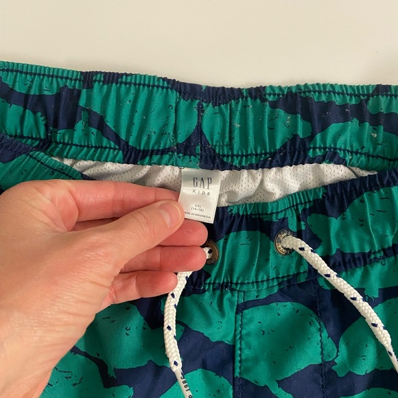 COPY - GAP Kids Rash Guard and Swim Trunks size XXL 14-16 - Picture 4 of 8